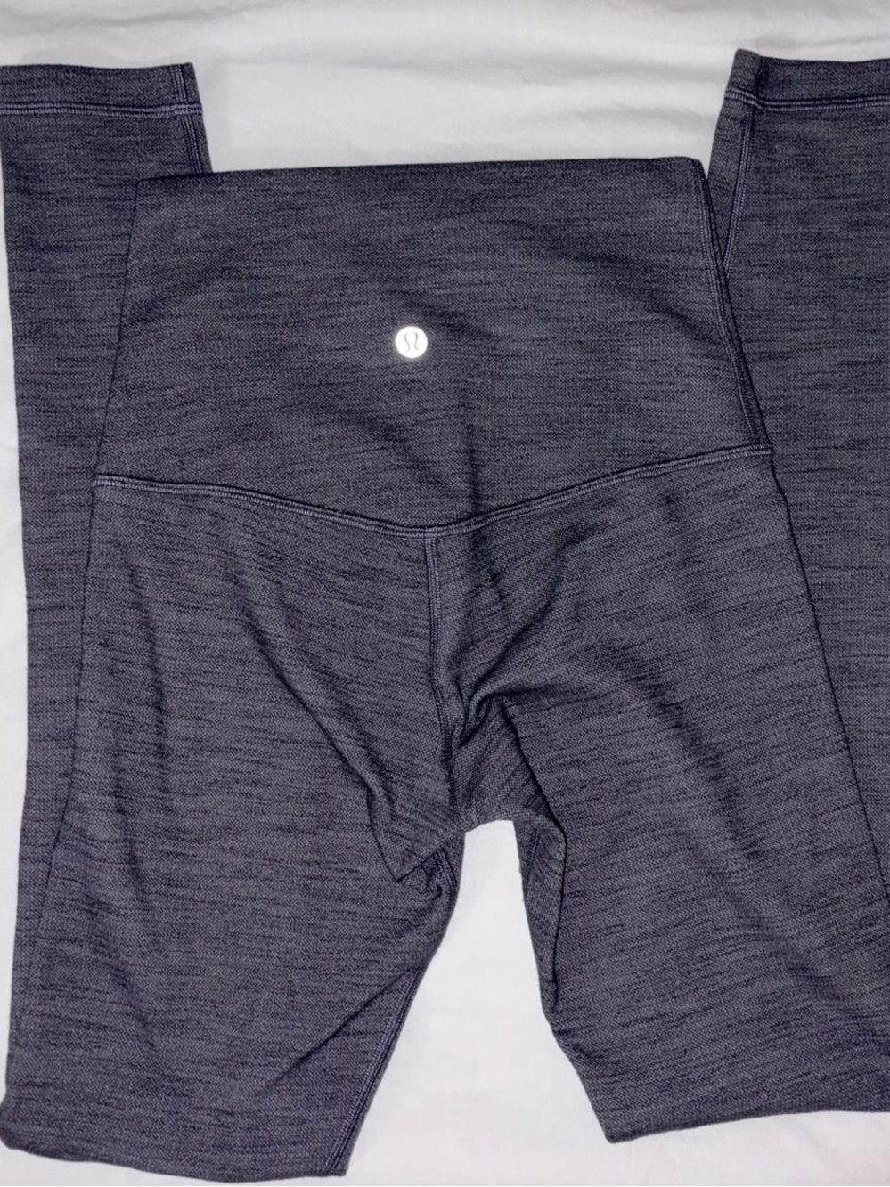 lululemon athletica Women's Heathered Charcoal High-Rise Leggings.